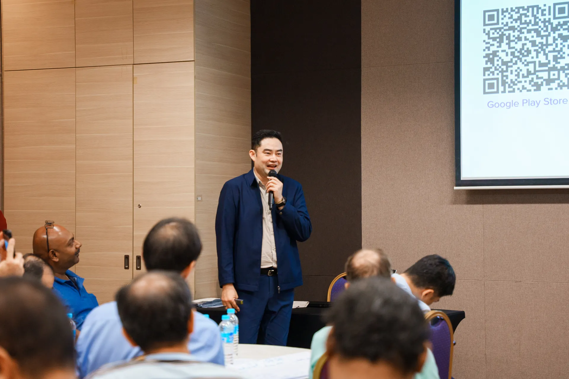 OOm-SMRT-AI TALK SHOW-2
